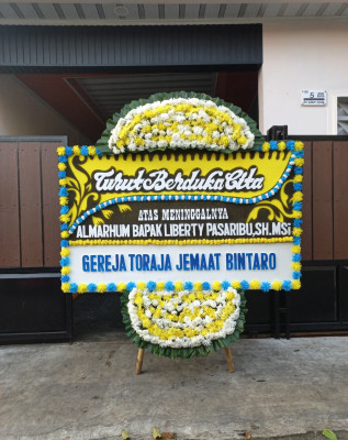 Papan Bunga Duka di Kertaharja